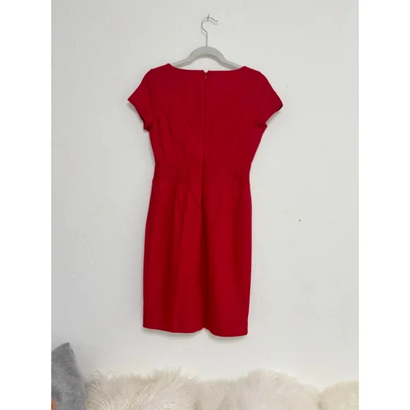 Women's Banana Republic Red Short Sleeve Dress Size 4 Wool - Picture 2 of 10